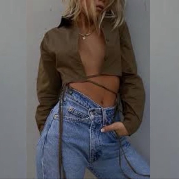 Khaki Button Down Crop Shirt Tie Details - Picture 3 of 16